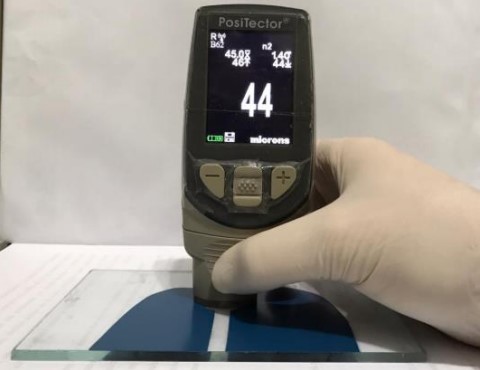 Renner-Coatings-Artigo-Calculo-da-Espessura-Úmida-o-Metodo-Eficaz-para-Economia-de-Tinta